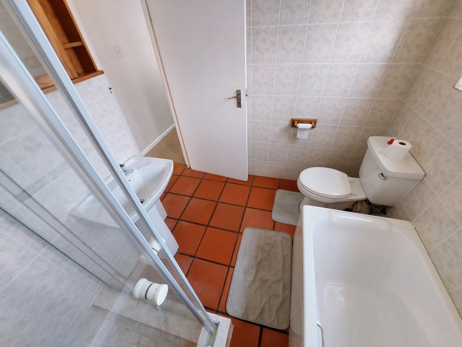 3 Bedroom Property for Sale in Denneoord Western Cape